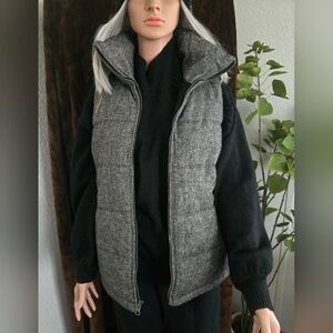 Old Navy Tweed Vest Size Medium